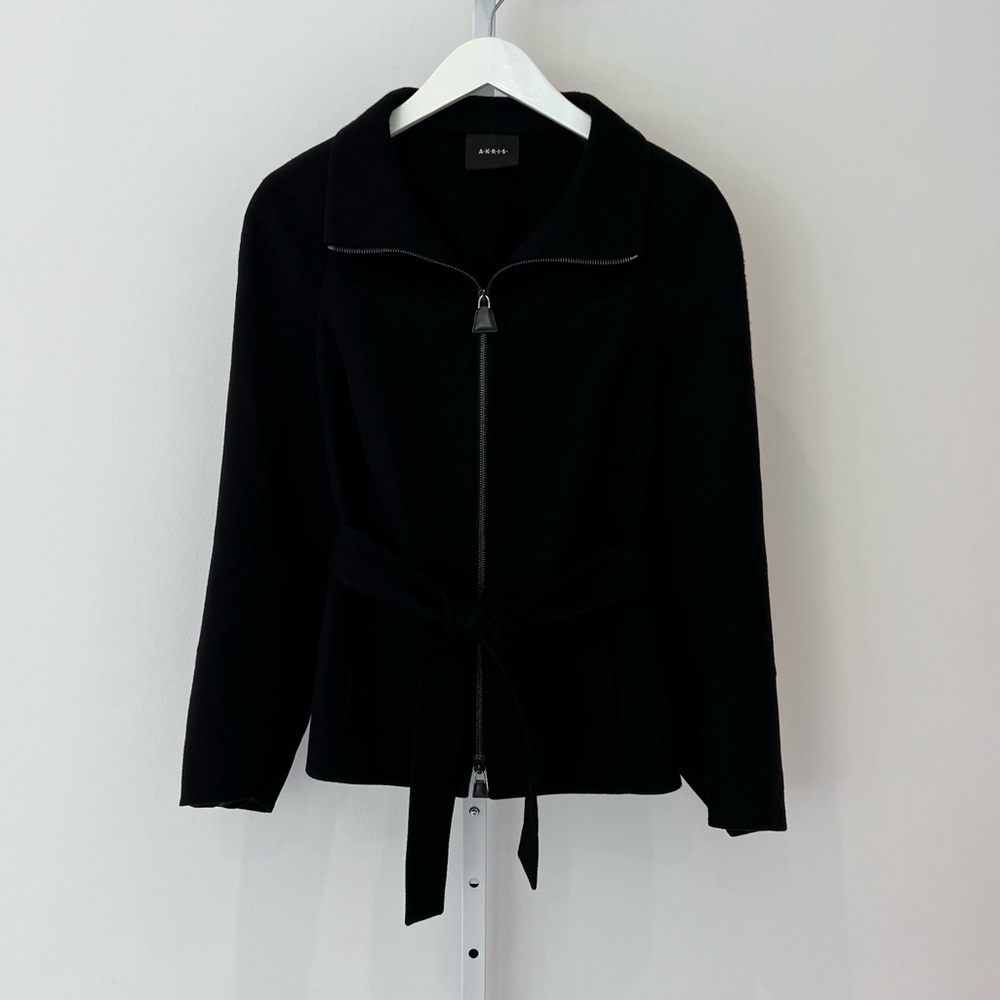 AKRIS BLACK CASHMERE BELTED JACKET SIZE US 10